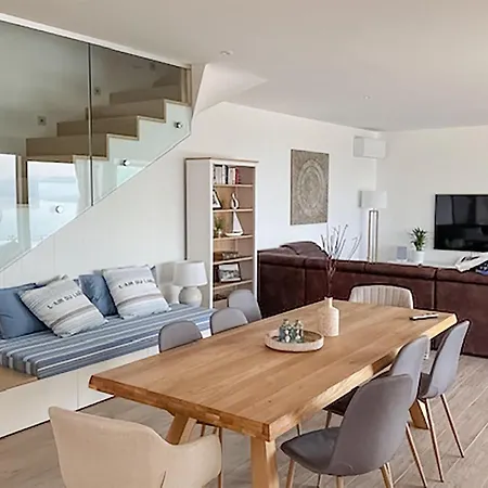 3 Bedroom Cozy In Bregi Holiday home